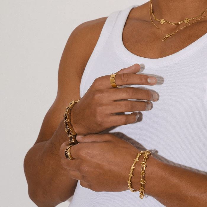 Anel Cruz Banhada a Ouro 18k ANEL 95 Blueen Store