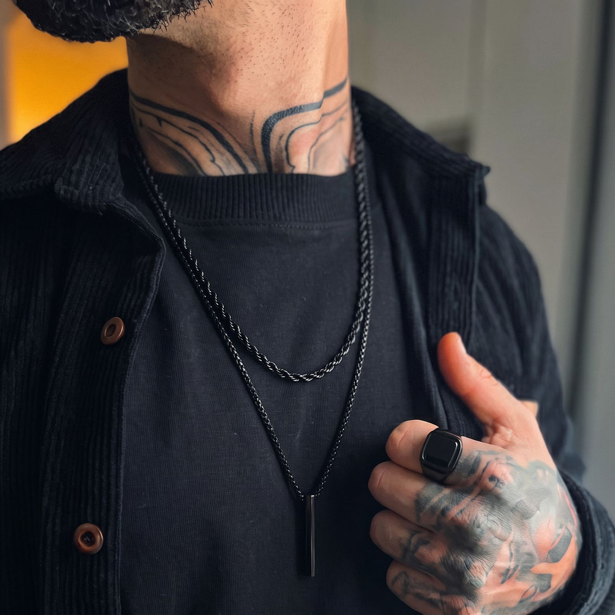Kit Minimal 4 Peças - Colar - Corrente - Pulseira - Anel | Black KIT 4 PEÇAS BLACK Blueen Store 
